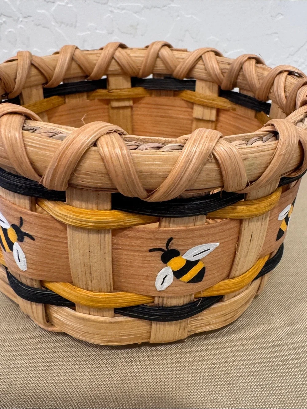 Woven 5” Basket Painted Bee Accent Natural Cottagecore Grandma Country